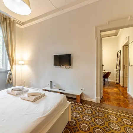 Monte Nero Charme Apartman Milánó